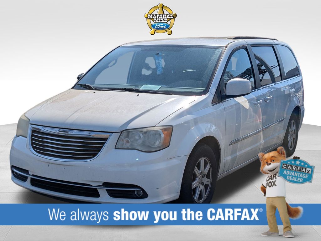 2012 Chrysler Town & Country Touring FWD