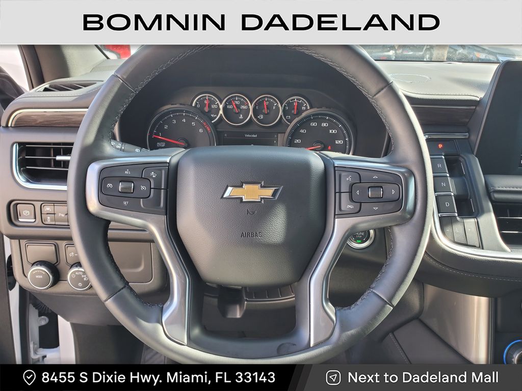 2024 Chevrolet Suburban LS photo