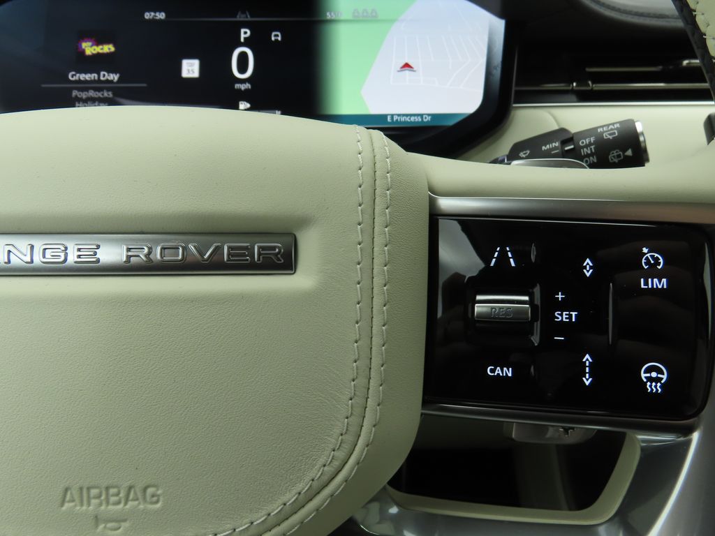 Thumbnail: 2025 Land Rover Range Rover - 12