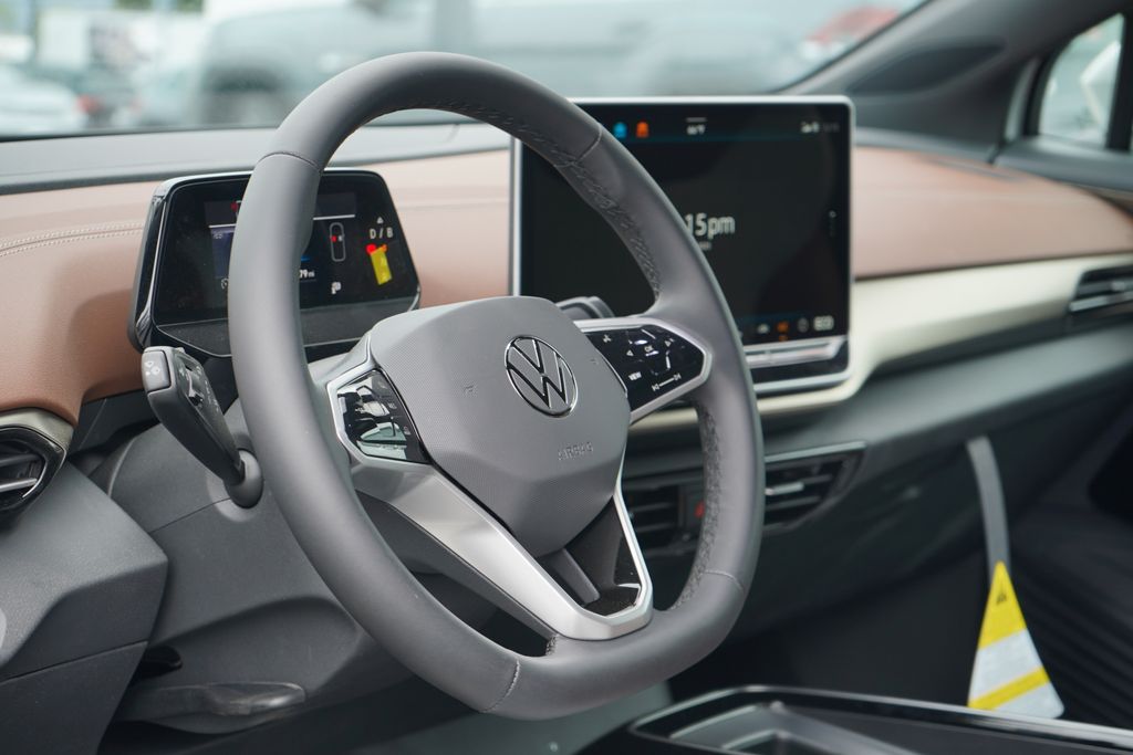 2025 Volkswagen ID.4 Pro 8