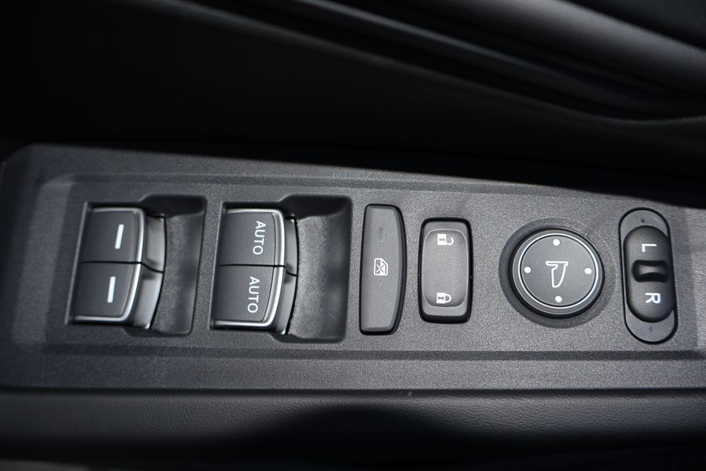 Thumbnail: 2025 Honda Accord - 25