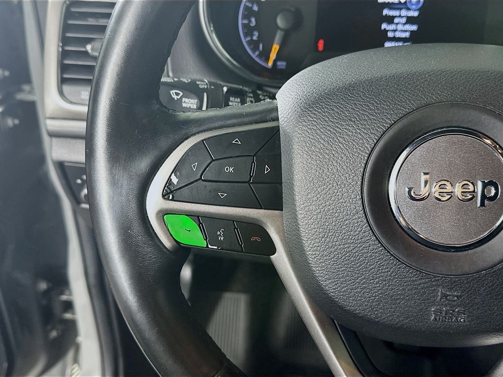 Used 2019 Gray Jeep Altitude image 26