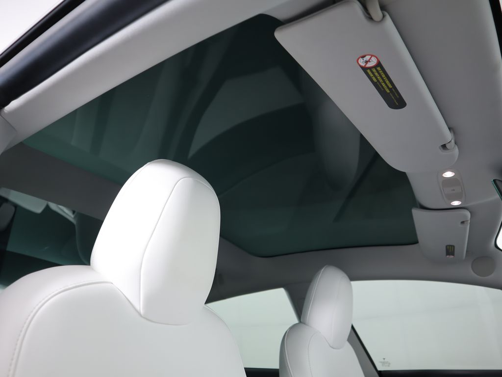 Thumbnail: 2019 Tesla Model 3 - 19