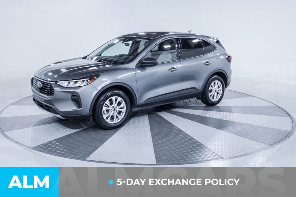 Used 2025 Gray Ford Active image 3