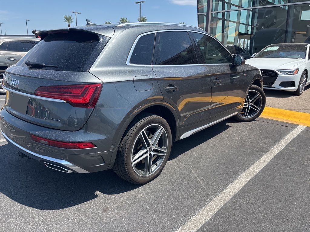 Thumbnail: 2022 Audi Q5 - 6