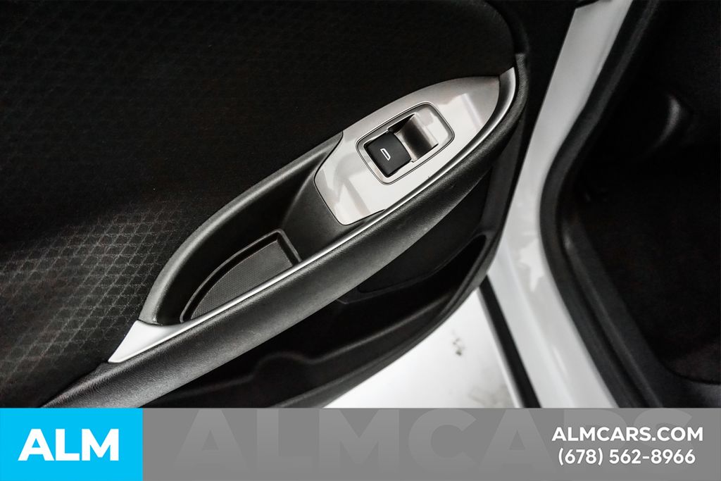 Used 2025 White Chevrolet LT image 52
