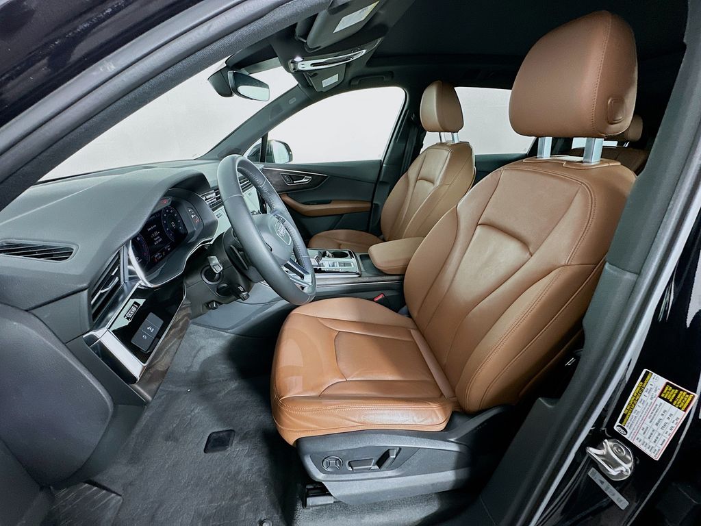 Thumbnail: 2020 Audi Q7 - 22