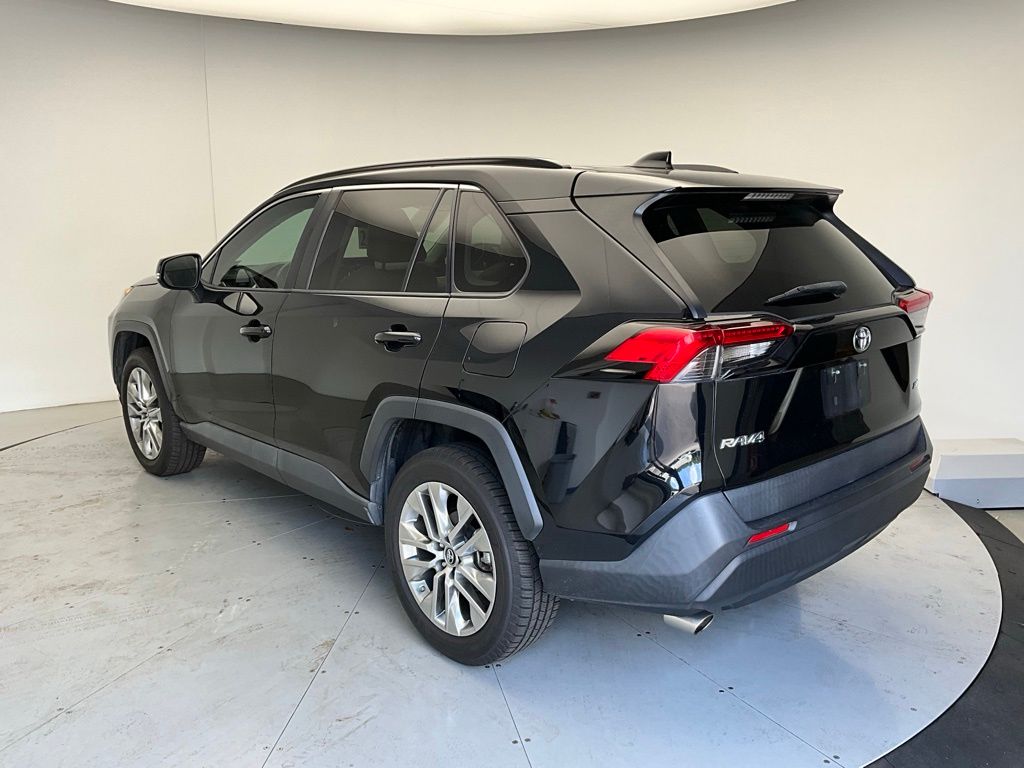 Thumbnail: 2019 Toyota RAV4 - 4