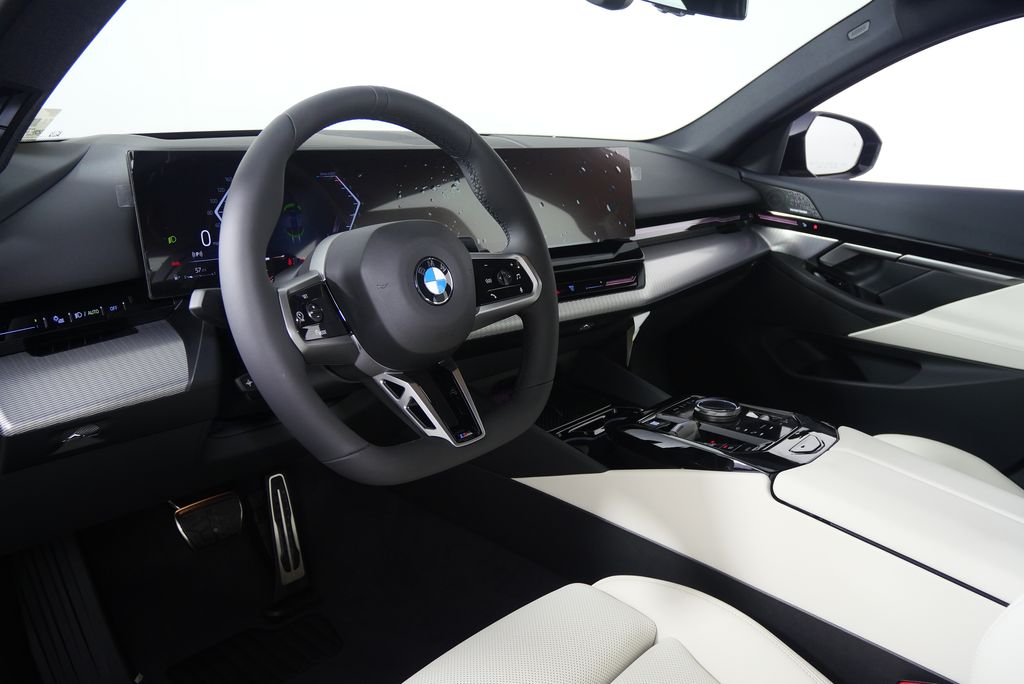 Thumbnail: 2026 BMW 5 Series - 12