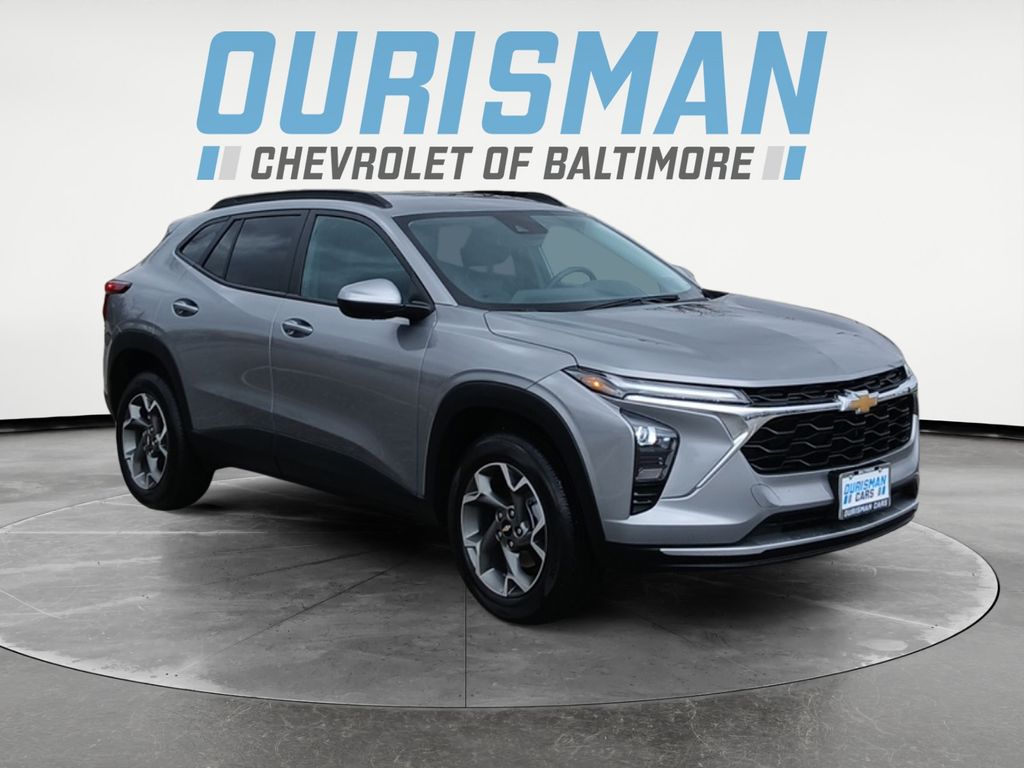 2025 Chevrolet Trax LT FWD