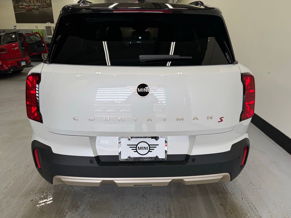 2025 MINI Cooper Countryman Base 4