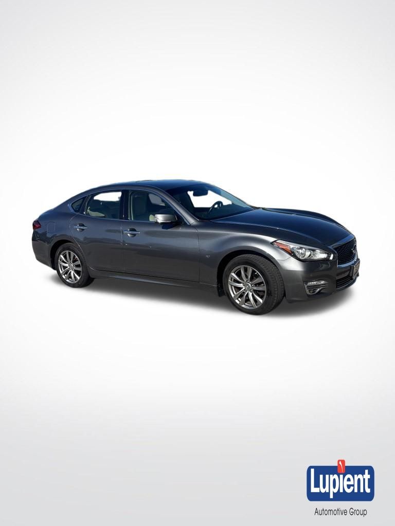 Gray (Graphite Shadow) 2016 INFINITI Q70 Sedan All-Wheel Drive 7-Speed Automatic