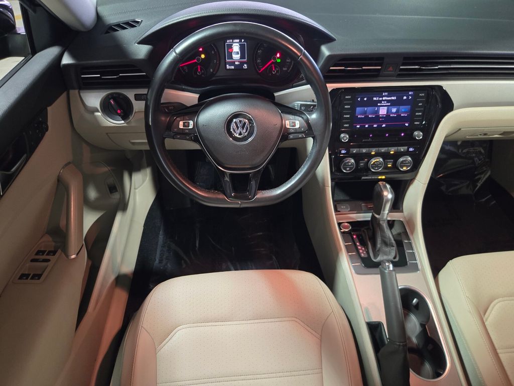 2020 Volkswagen Passat - $14,300