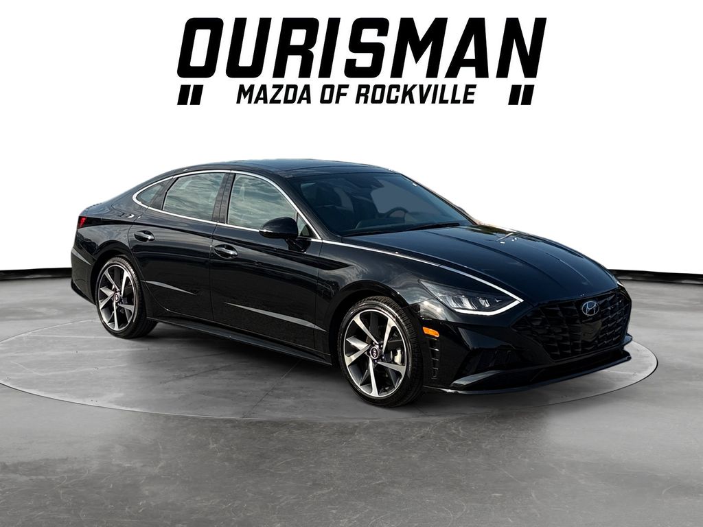 Phantom Black 2022 Hyundai Sonata Sedan Front-Wheel Drive 8-Speed Automatic