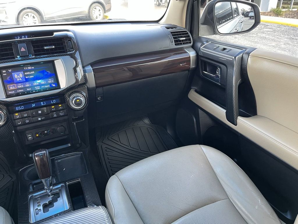 2014 Toyota 4Runner Limited 18