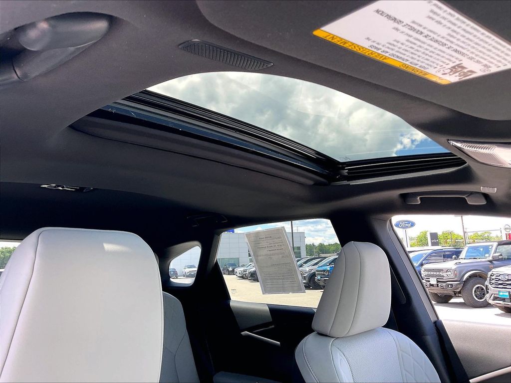2024 Lexus RX — photo 21