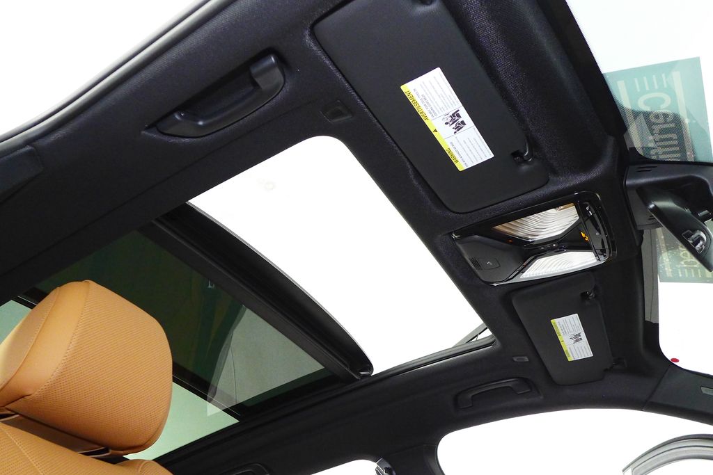 Thumbnail: 2023 BMW X5 - 18