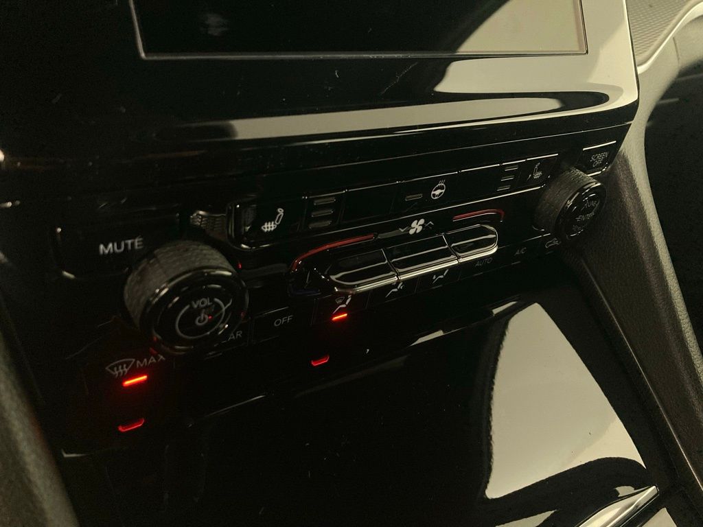 New 2025 Red Jeep Altitude image 7