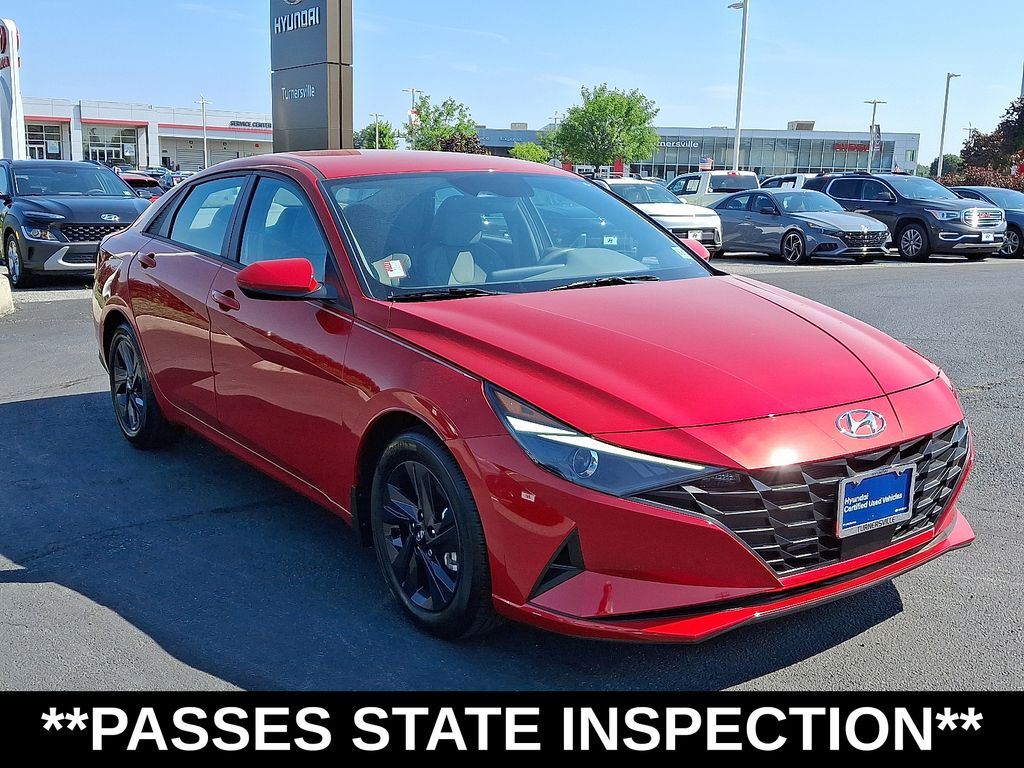 Thumbnail: 2022 Hyundai Elantra - 4