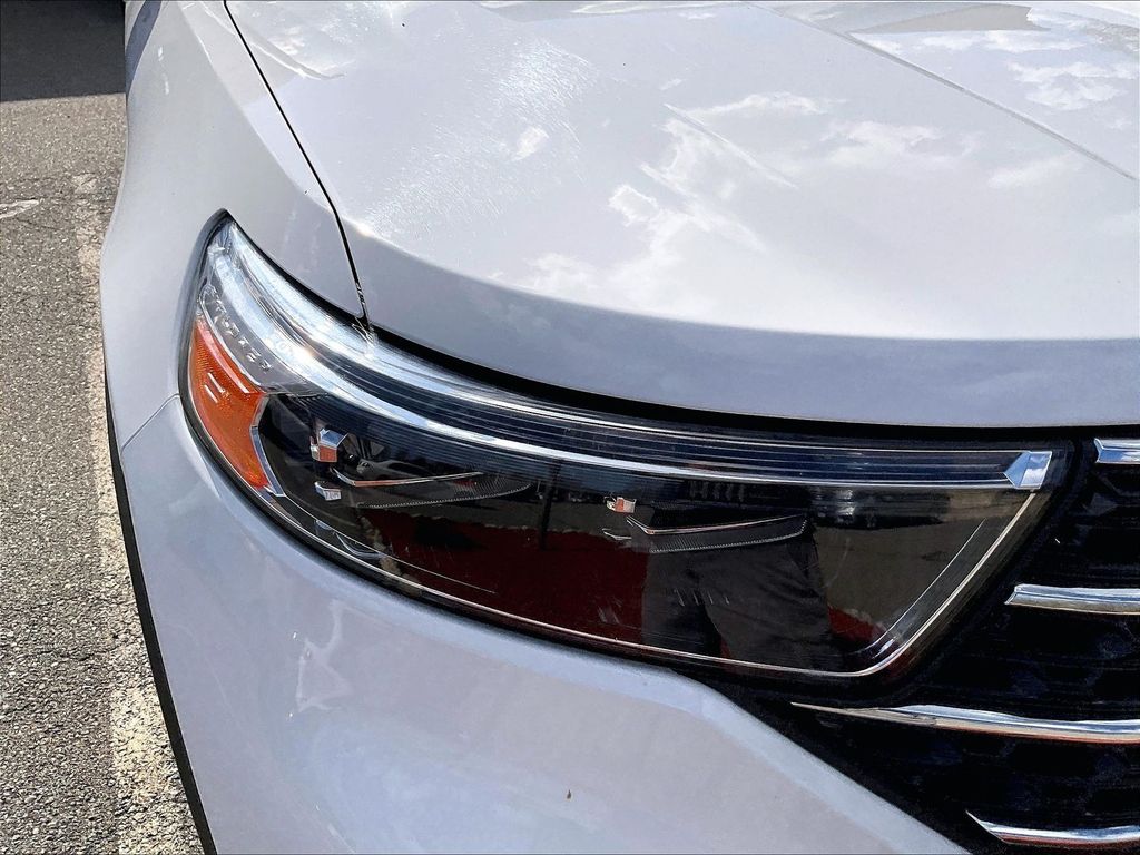 2023 Ford Explorer — photo 32
