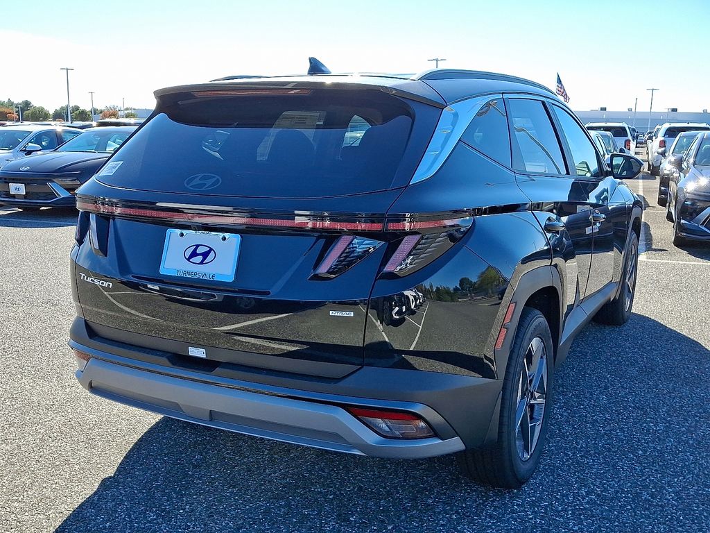 Thumbnail: 2026 Hyundai Tucson - 4