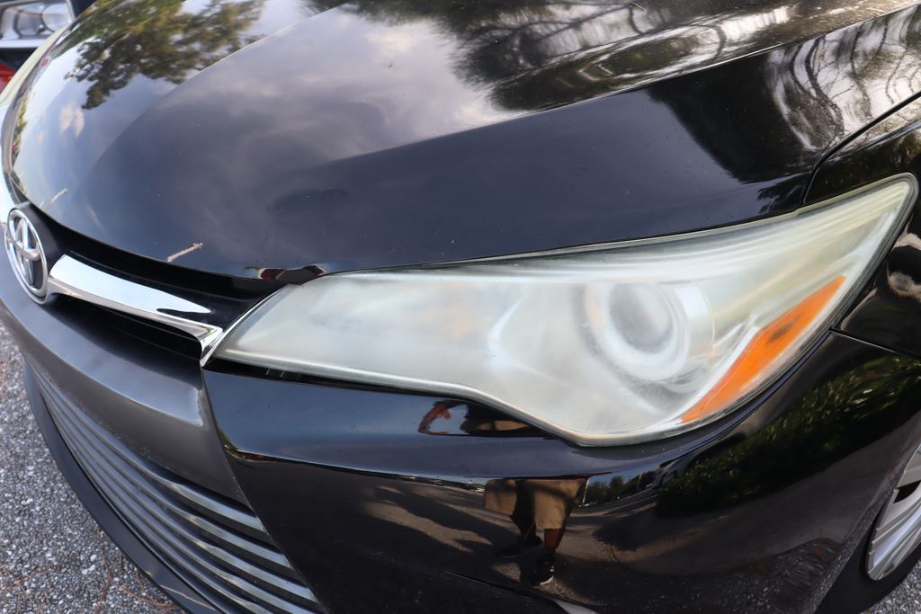 Thumbnail: 2016 Toyota Camry - 3
