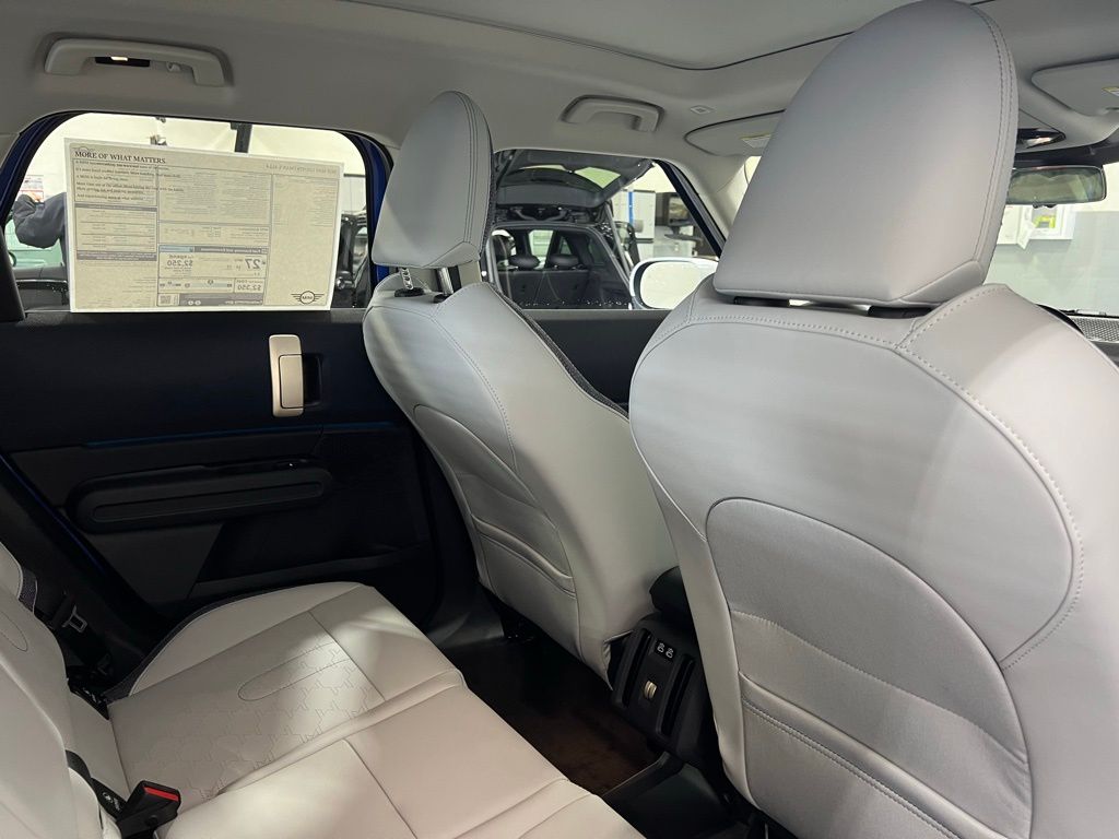 Thumbnail: 2025 MINI Cooper Countryman - 25