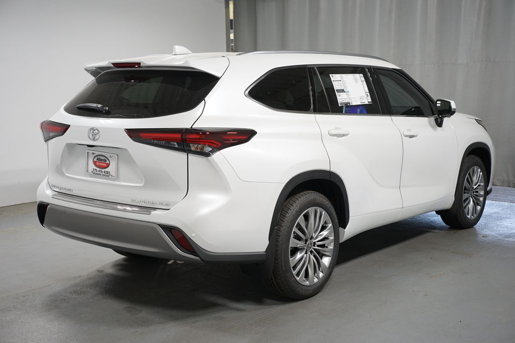 Thumbnail: 2026 Toyota Highlander - 8