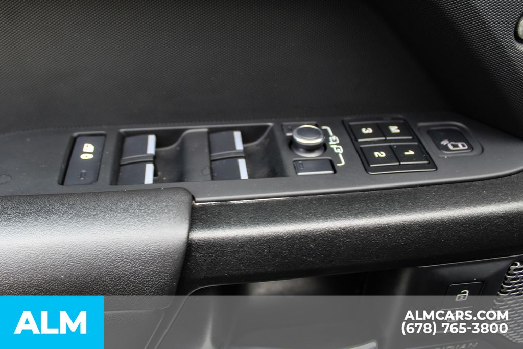 Used 2023 Gray Land Rover Carpathian Edition image 40