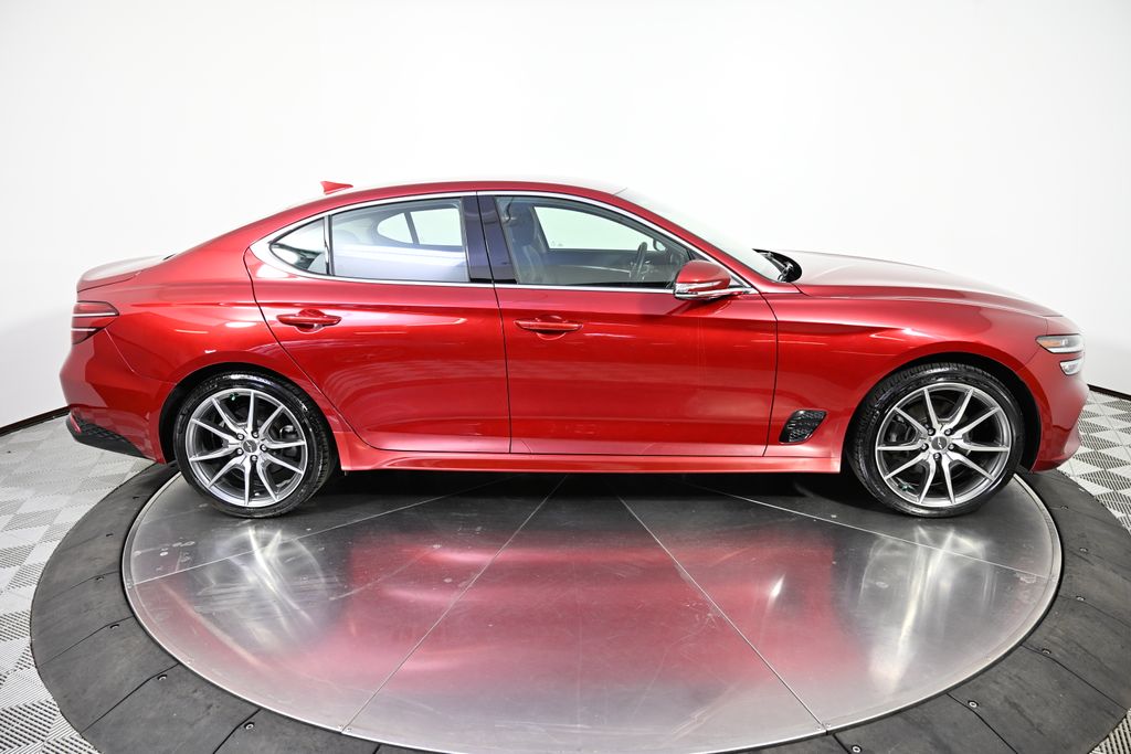 2023 Genesis G70 2.0T 6