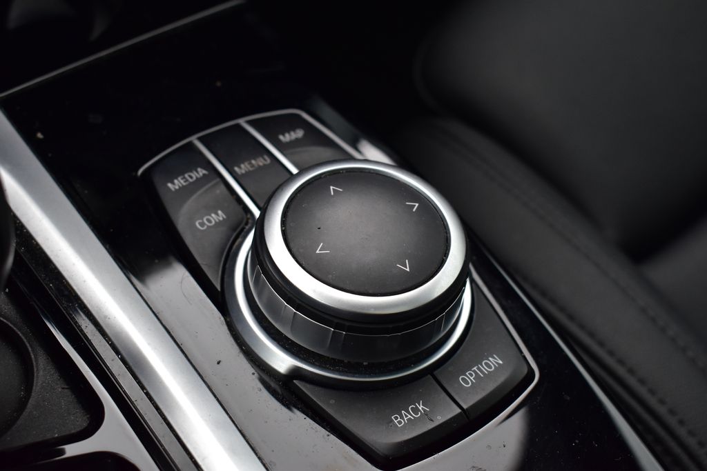 Thumbnail: 2021 BMW X3 - 25