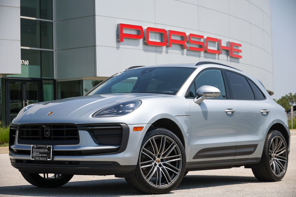 Dolomite Silver Metallic 2026 Porsche Macan SUV / Crossover 7-Speed Automatic