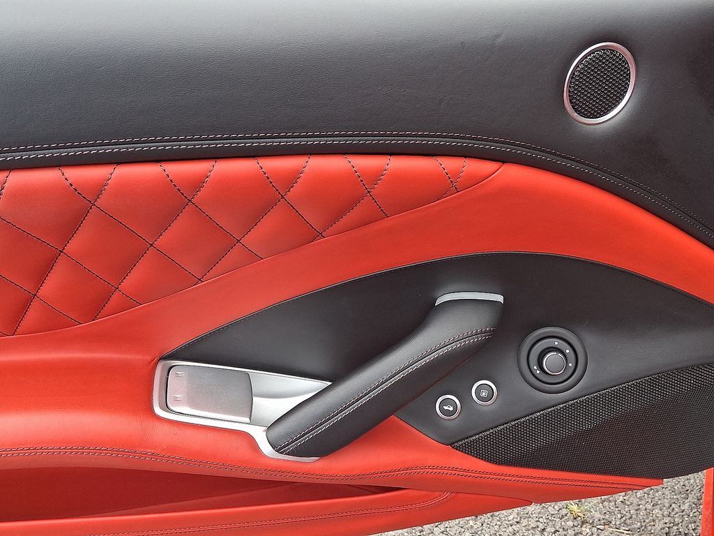 Thumbnail: 2016 Ferrari California - 12