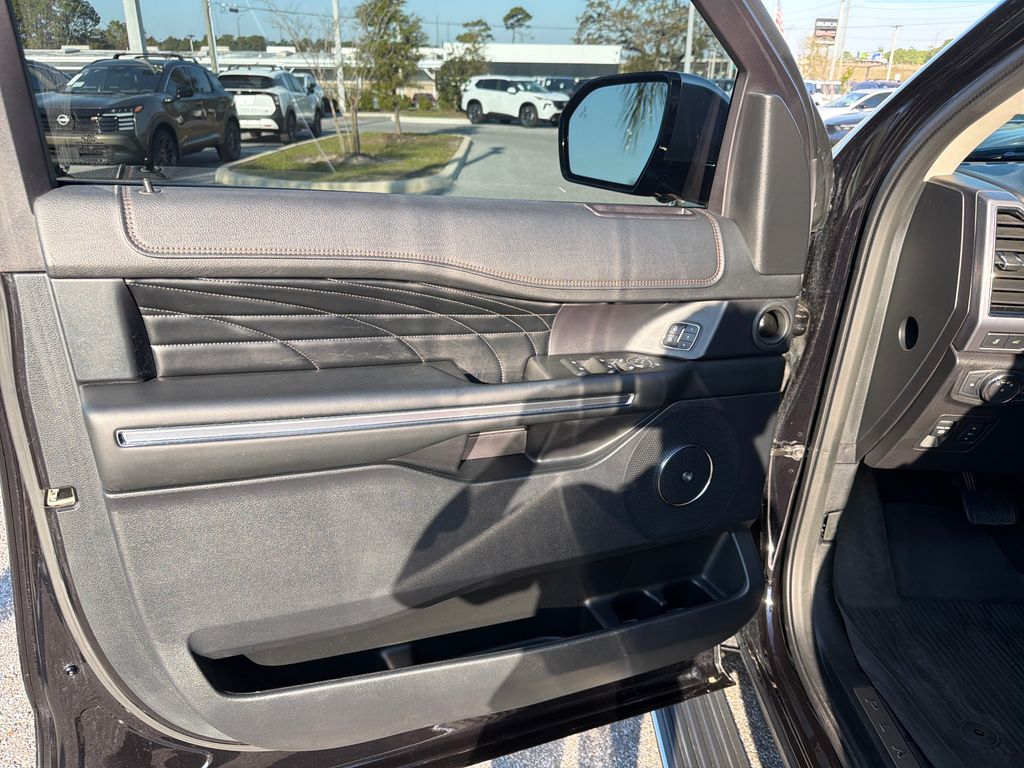 Used 2019 Ford Expedition Platinum 4D Sport Utility