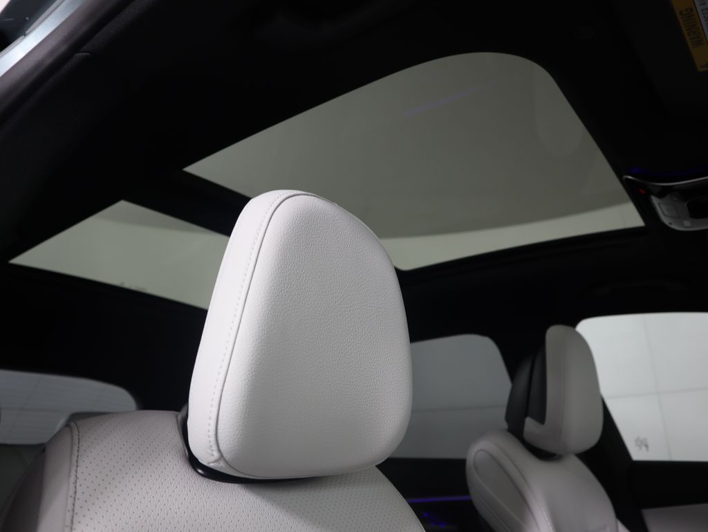 Thumbnail: 2026 Mercedes-Benz GLC - 19