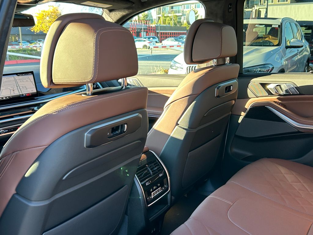 Thumbnail: 2026 BMW X5 - 31