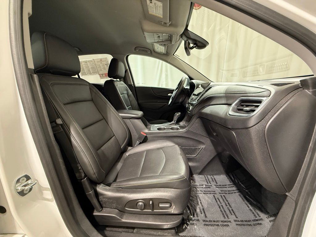 Thumbnail: 2018 Chevrolet Equinox - 21