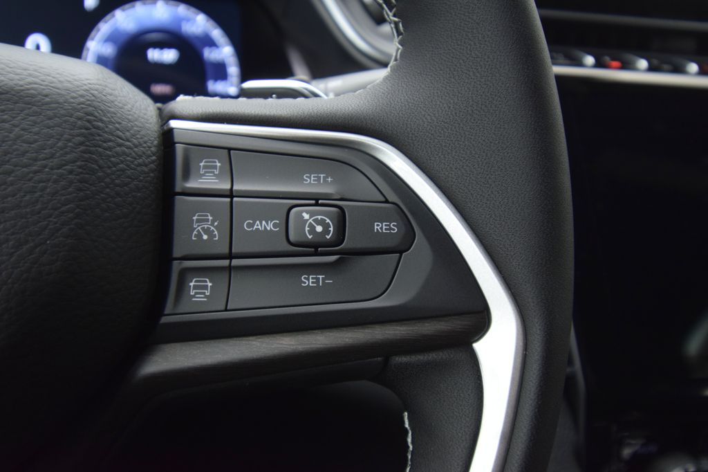 new 2025 Jeep Grand Cherokee car, priced at $44,577