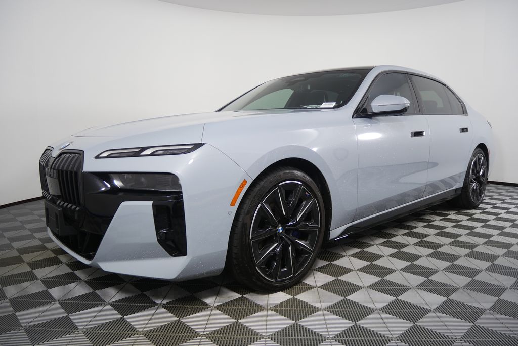 Thumbnail: 2023 BMW 7 Series - 7