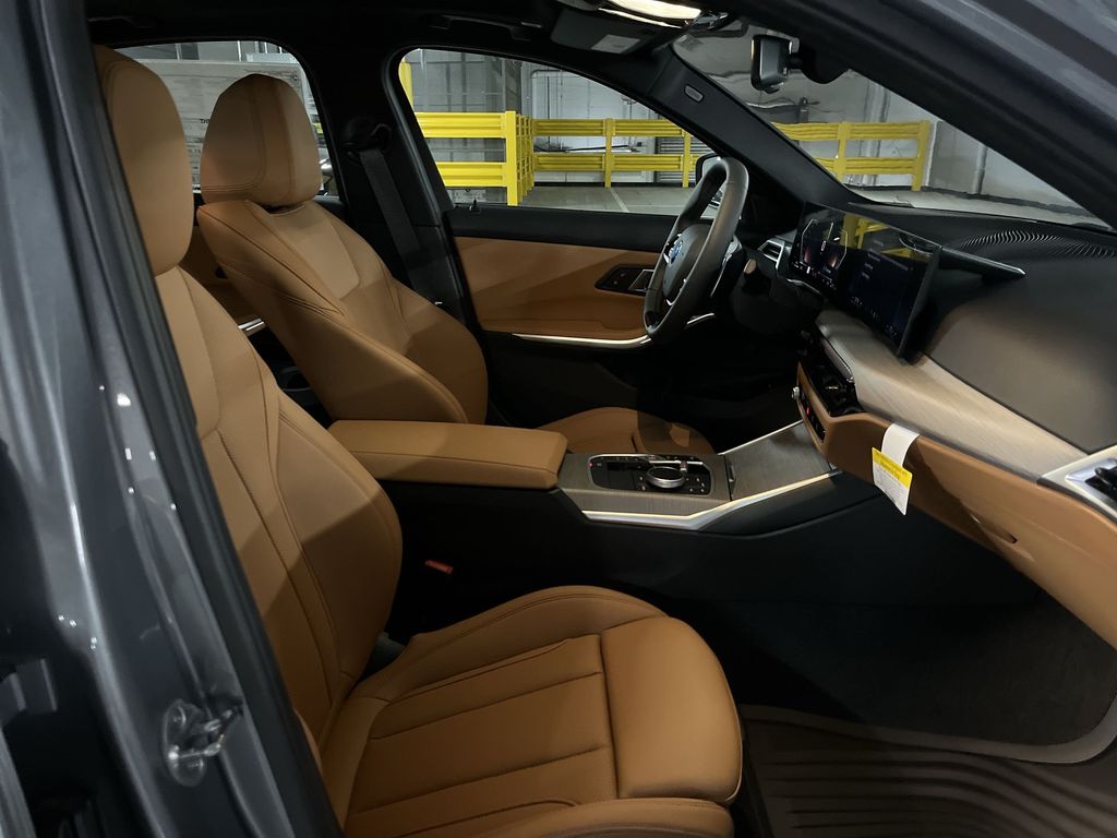 2025 BMW 3 Series 330i xDrive 25