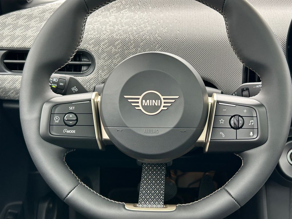 Thumbnail: 2026 MINI Cooper - 18