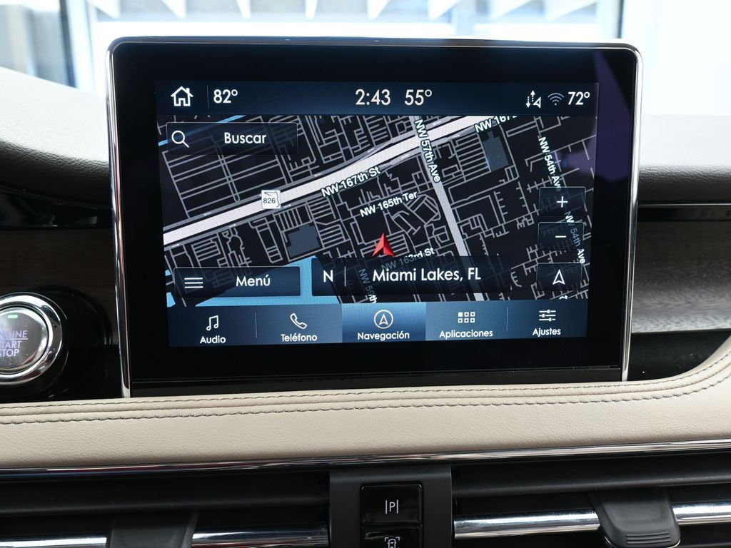 Used 2022 Pristine White Metallic Tri-Coat Lincoln Reserve image 19