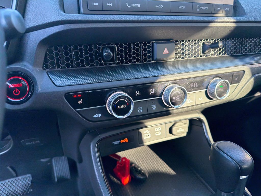 Thumbnail: 2023 Honda CR-V - 32