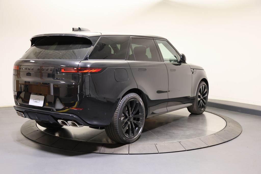 Thumbnail: 2026 Land Rover Range Rover Sport - 5