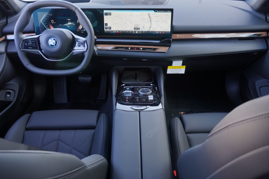 2024 BMW i5 eDrive40 14