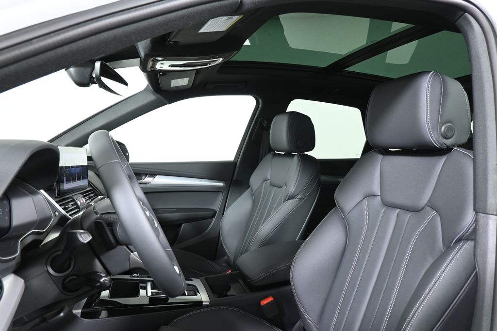 2025 Audi Q5  12