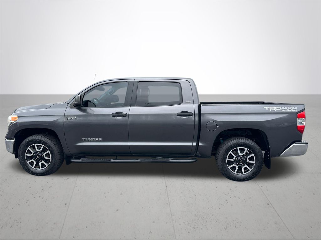2017 Toyota Tundra SR5
