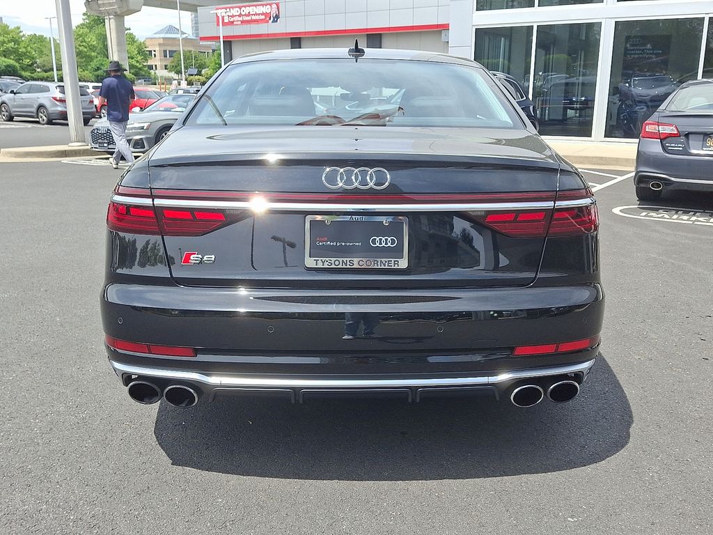 2022 Audi S8 4.0T 5