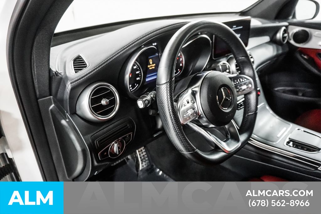 Used 2022 White Mercedes-Benz GLC 300 image 26