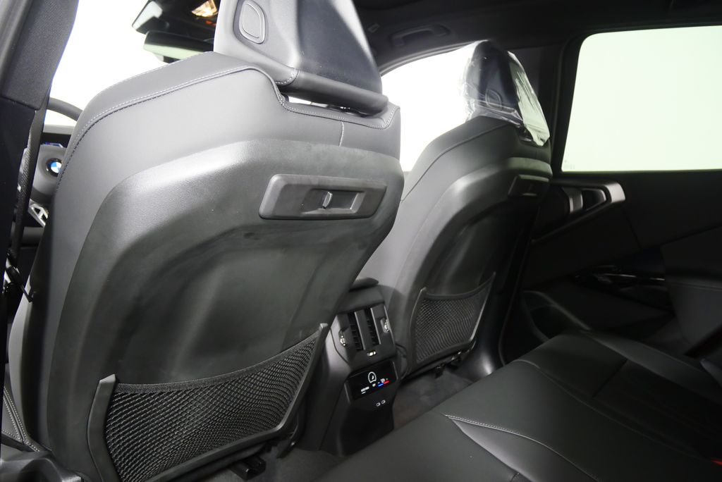 Thumbnail: 2026 BMW X3 - 16